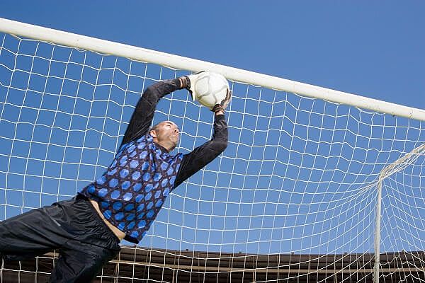 Làm thế nào để trở thành thủ môn không sợ bóng: Mẹo dành cho thủ môn tự tin - Espanyol Việt Nam